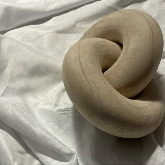 VTG Abstract Infinity Knot Natural Wood Interlocking Sculpture - Picture 3 of 5